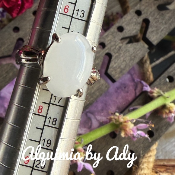 Alquimia by Ady Silver Ring with White Stone jade - Picture 2 of 2